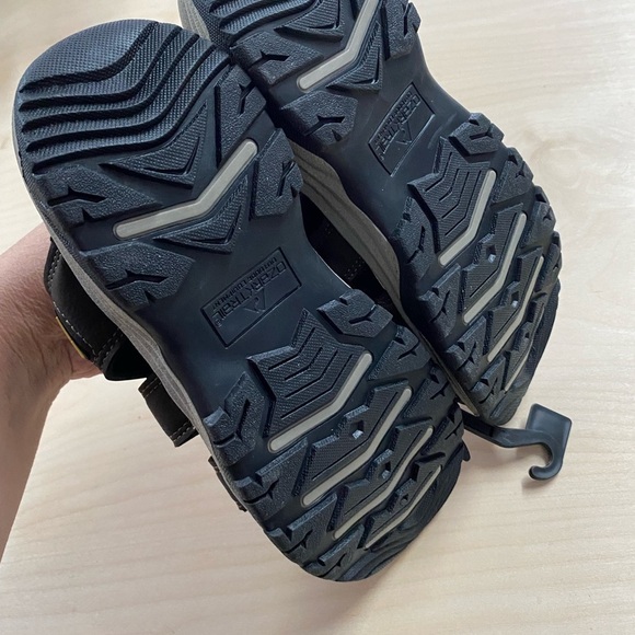 Ozark Trail Men’s FisherSlides size 8 (AY) - Picture 2 of 10